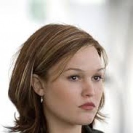 Julia Stiles Agent